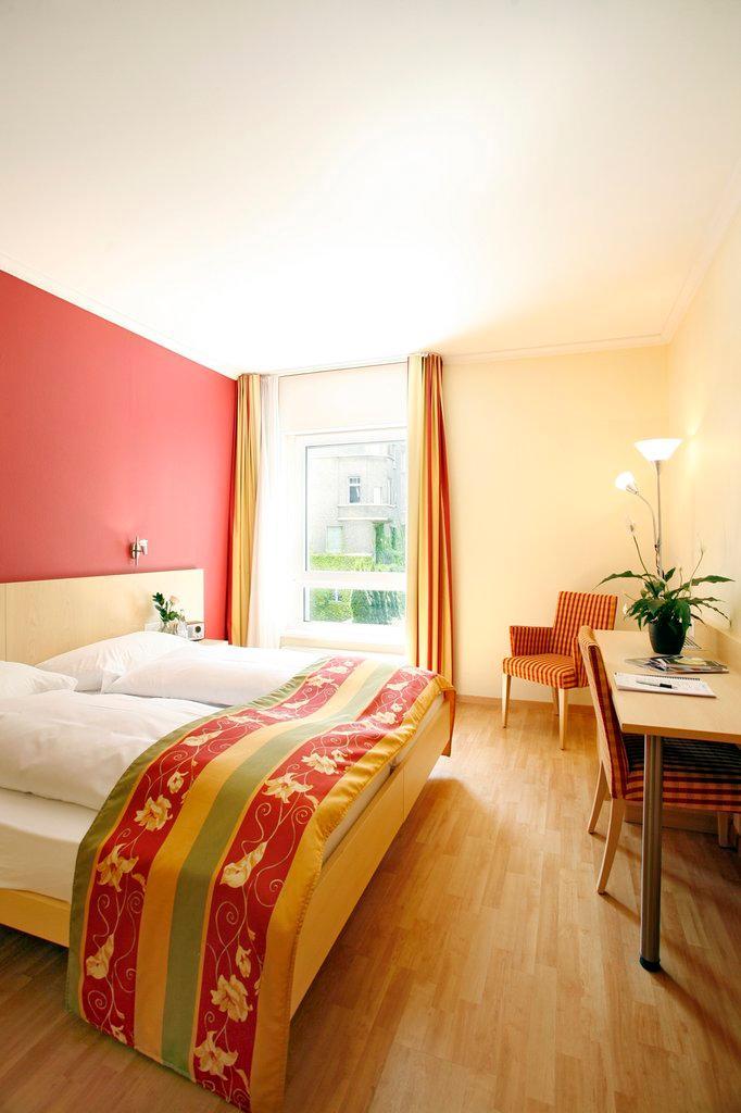 Ambassador Self Check-In Hotel Lucerna Esterno foto
